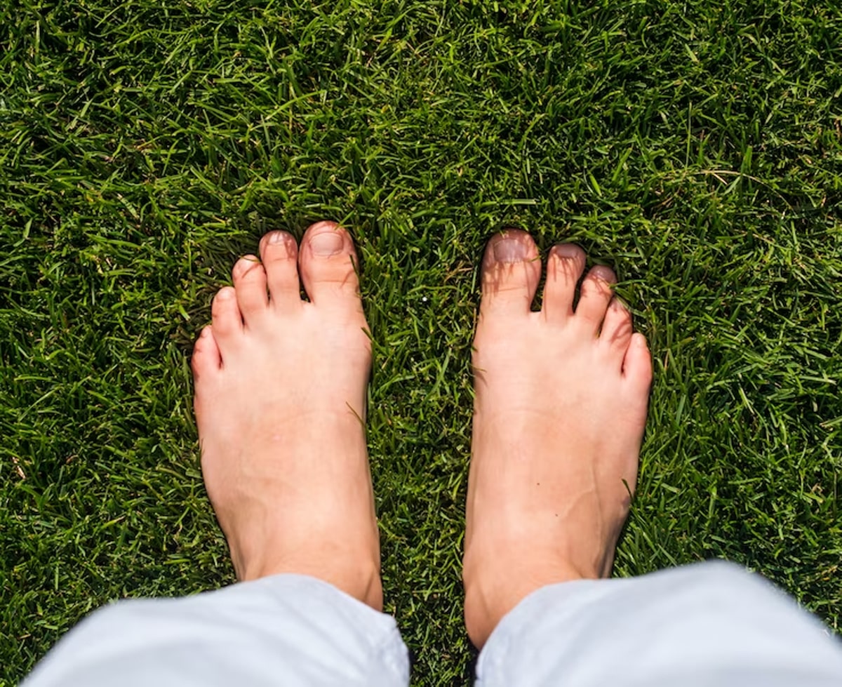 Earthing: Der natürliche Gesundheitstipp, den du verpasst hast