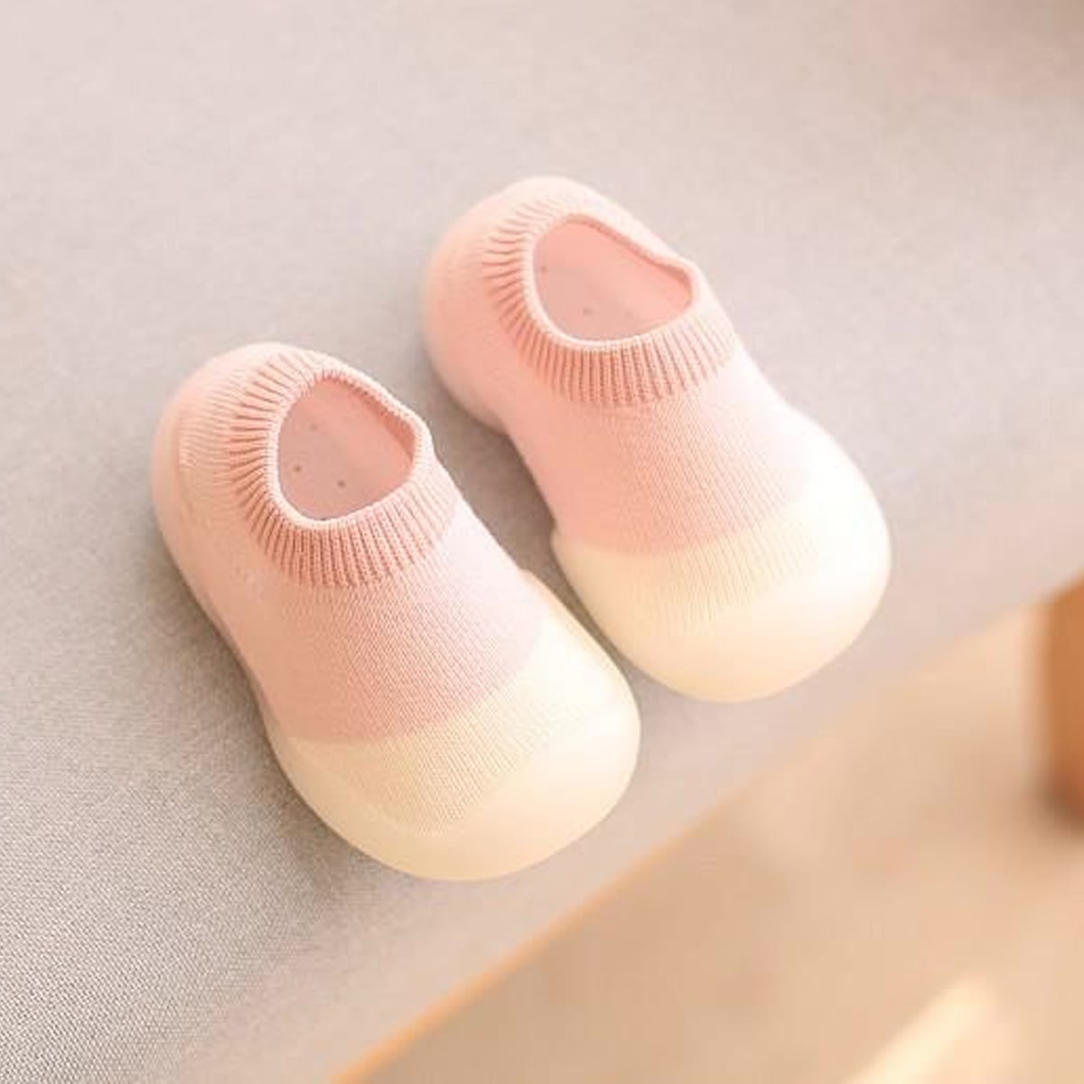 SweetFeet™ Rutschfeste Barfuß-Babyschuhe