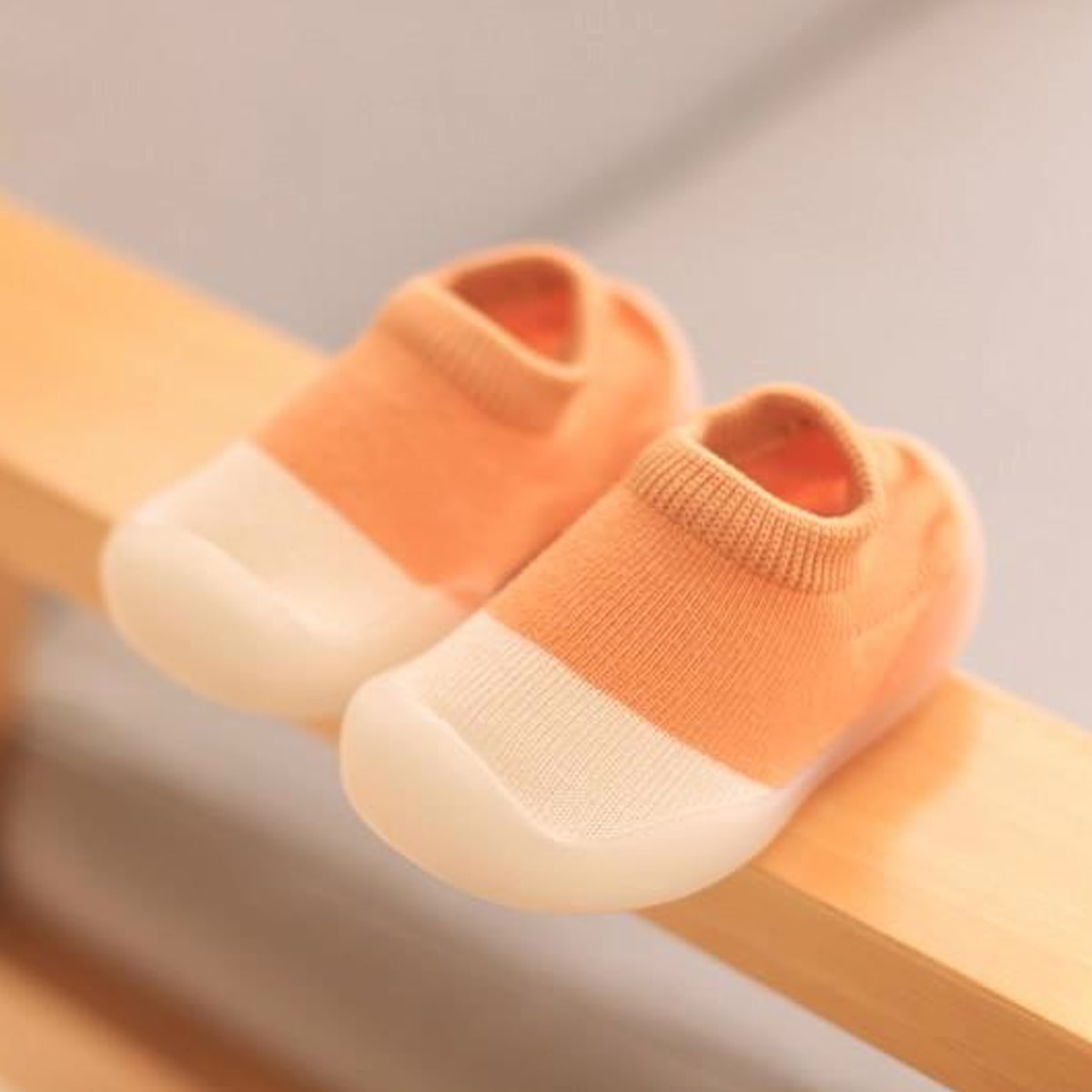 SweetFeet™ Rutschfeste Barfuß-Babyschuhe