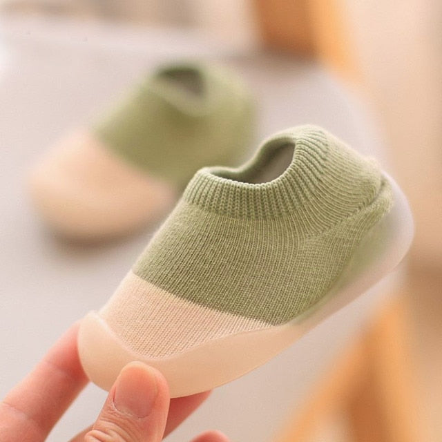 SweetFeet™ Rutschfeste Barfuß-Babyschuhe